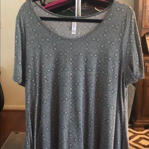 Lularoe Perfect T